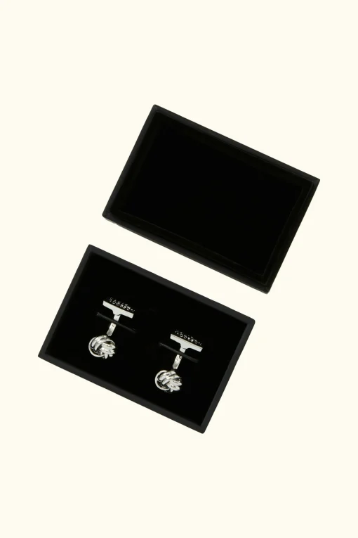 Knot Cufflink