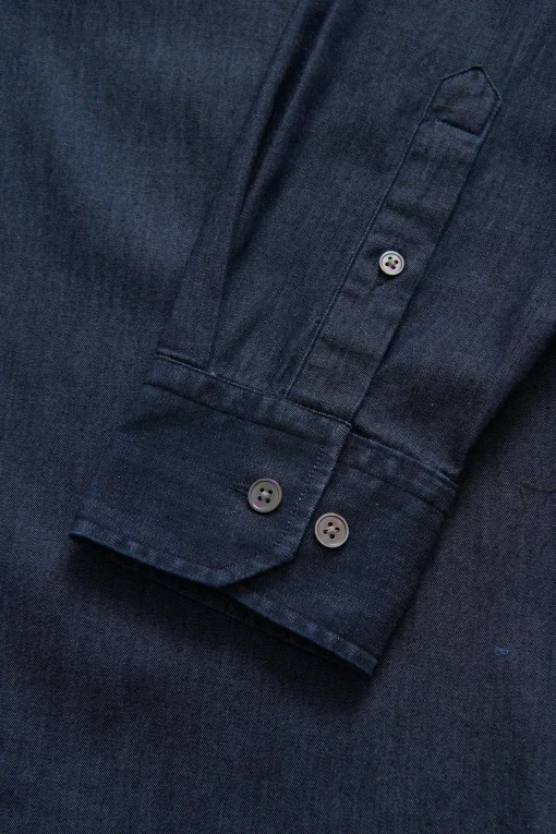 Regular Fit Cut Away Shirt